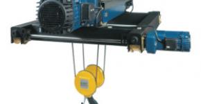 Electric wire rope hoist in configuration with double girder trolley DRT